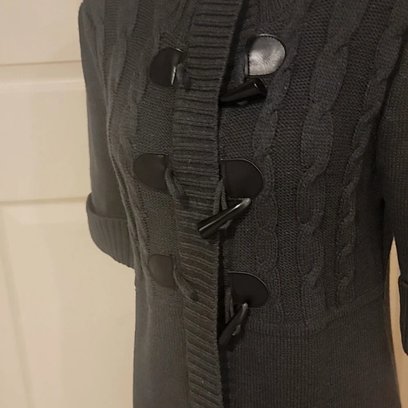 JUNIORS - TAKEOUT‎ SWEATER DRESS (sz x-lg) - Picture 3 of 5